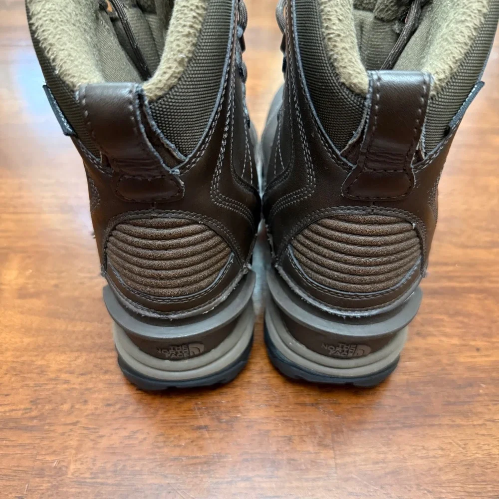The North Face Chilkat Evo Boots Mens Size 8 Brown Waterproof Winter NF0A2T4V